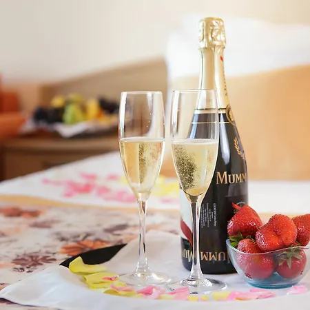 Hotel Wela Słoneczny Brzeg