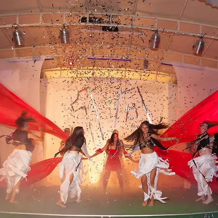 Wela Hotell Slăntjev Brjag